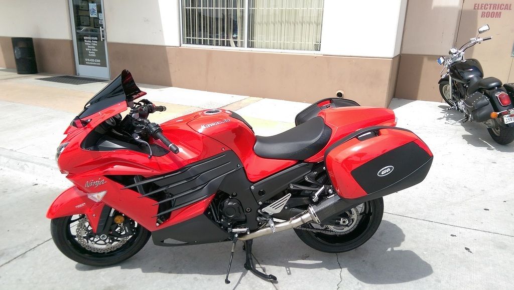 zzr1400 luggage